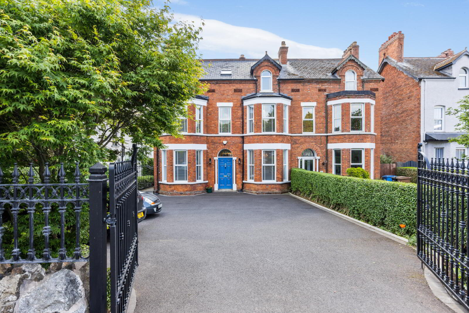 Laurento, 671 Antrim Road 53 of 55