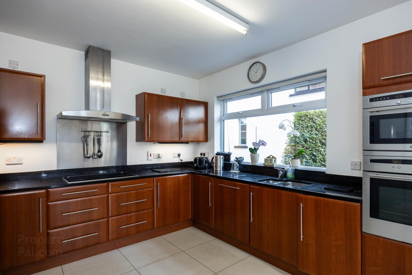Laurento, 671 Antrim Road 15 of 55