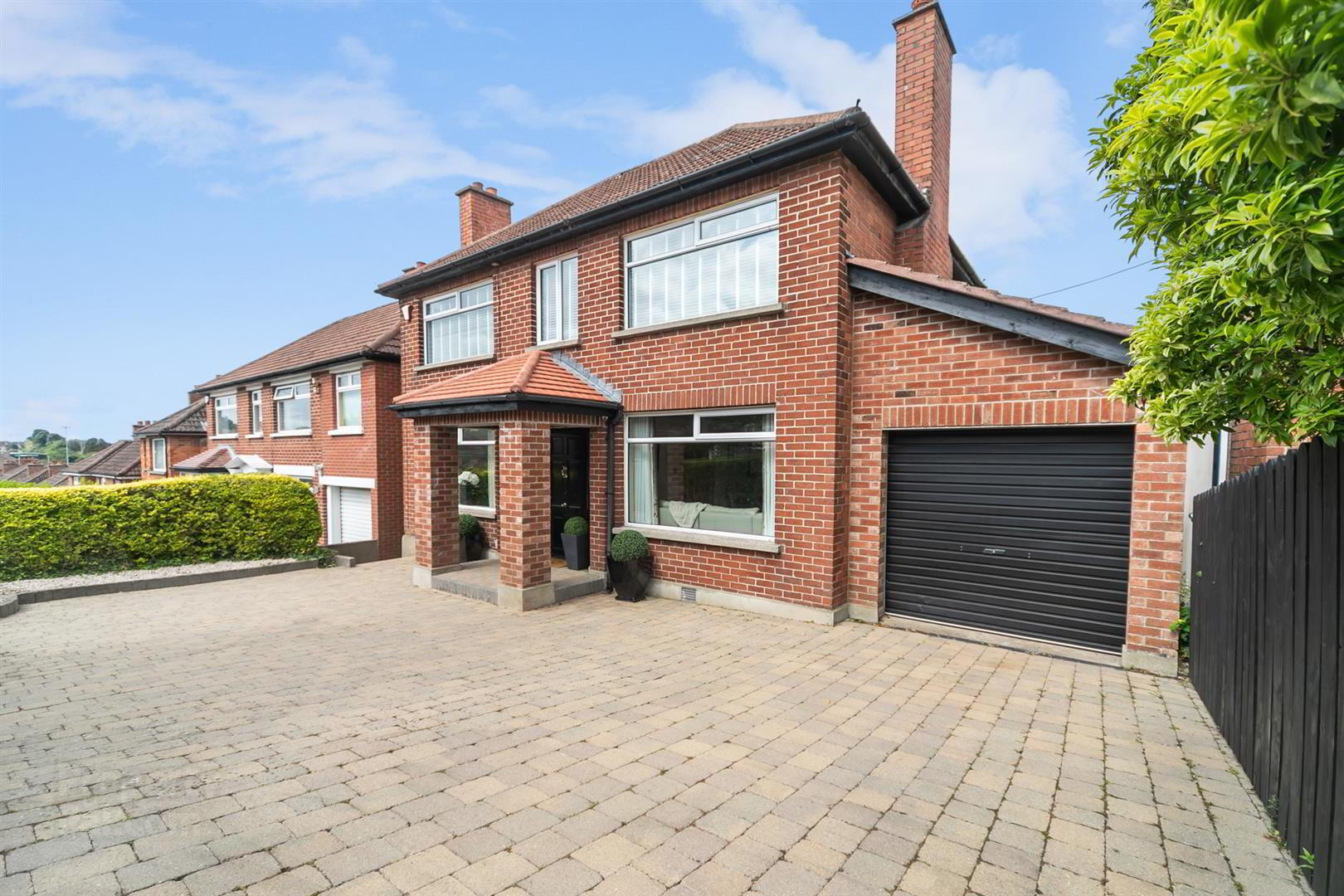 15 Lenaghan Park 3 of 42