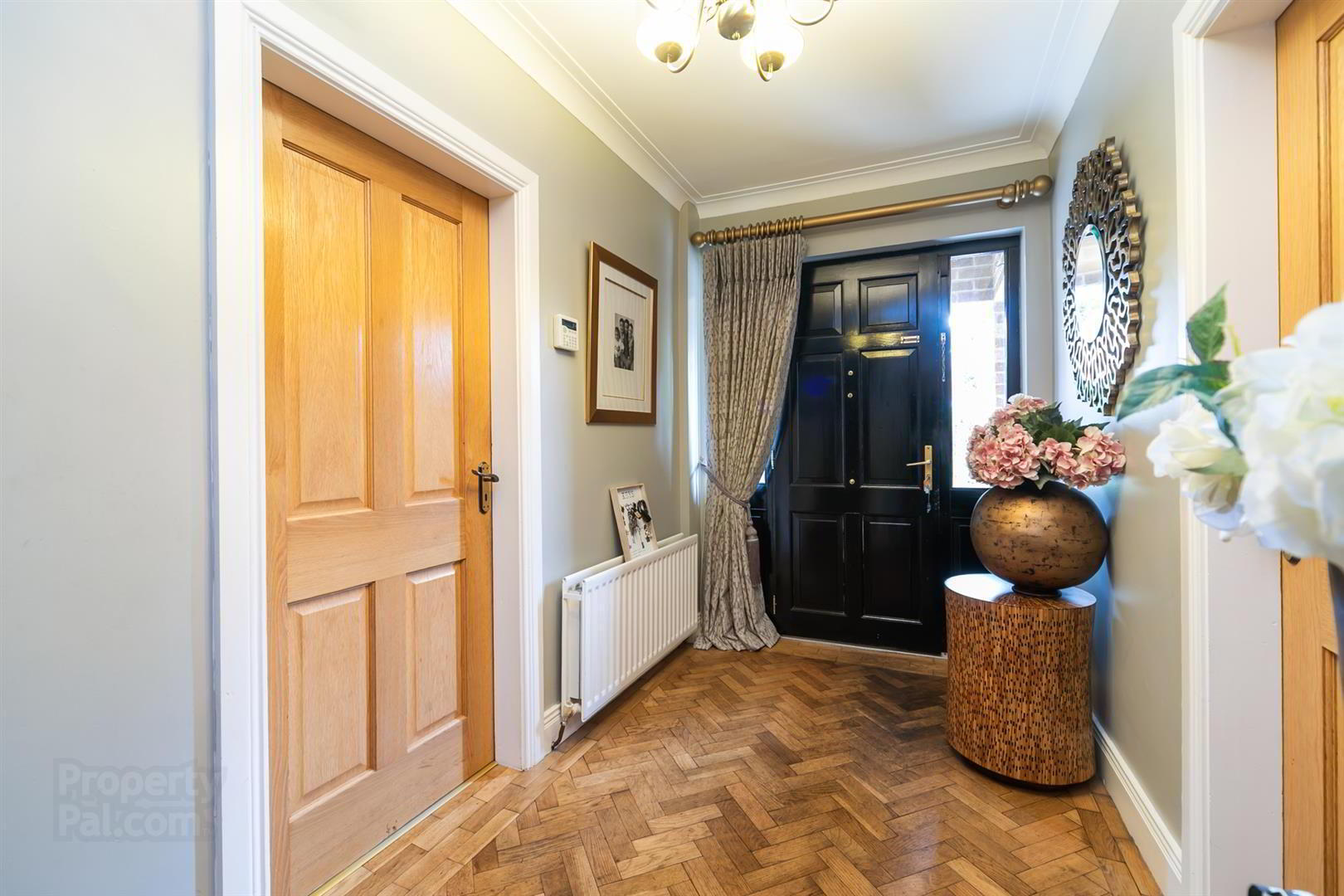 15 Lenaghan Park 6 of 42