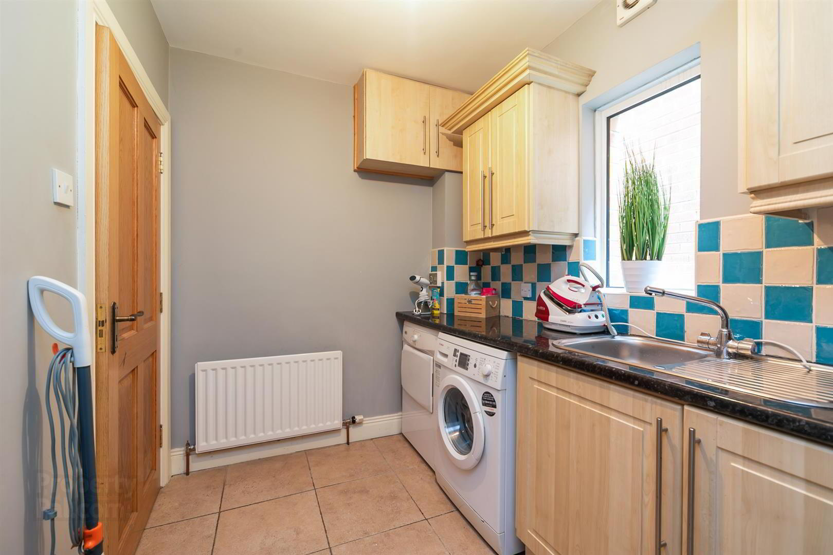 15 Lenaghan Park 12 of 42
