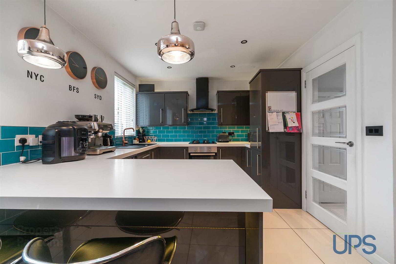 21 Ardmore Avenue 10 of 42