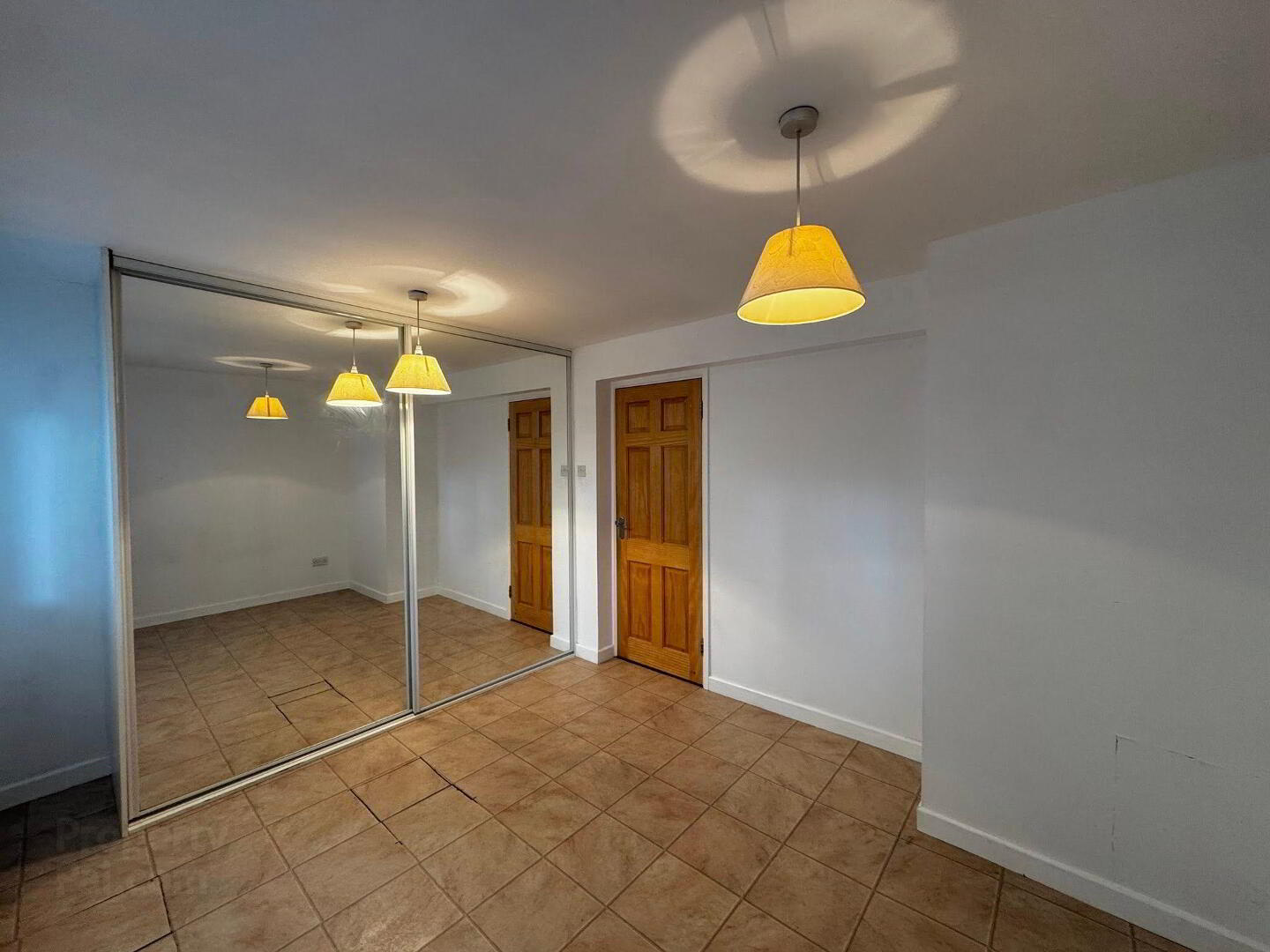 57 Strand Road 18 of 31