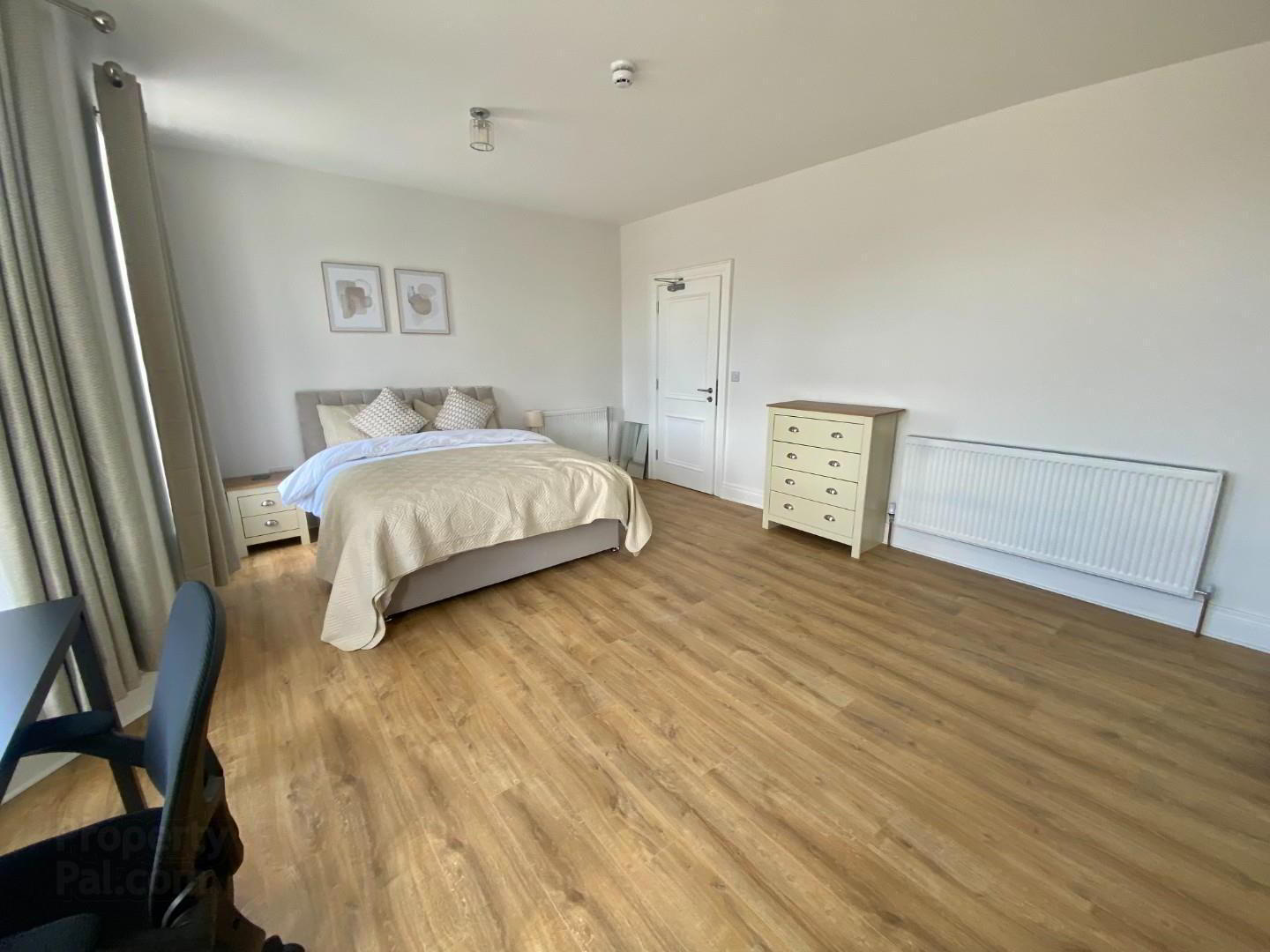 9 Ebrington Terrace ROOM LET 8 of 16