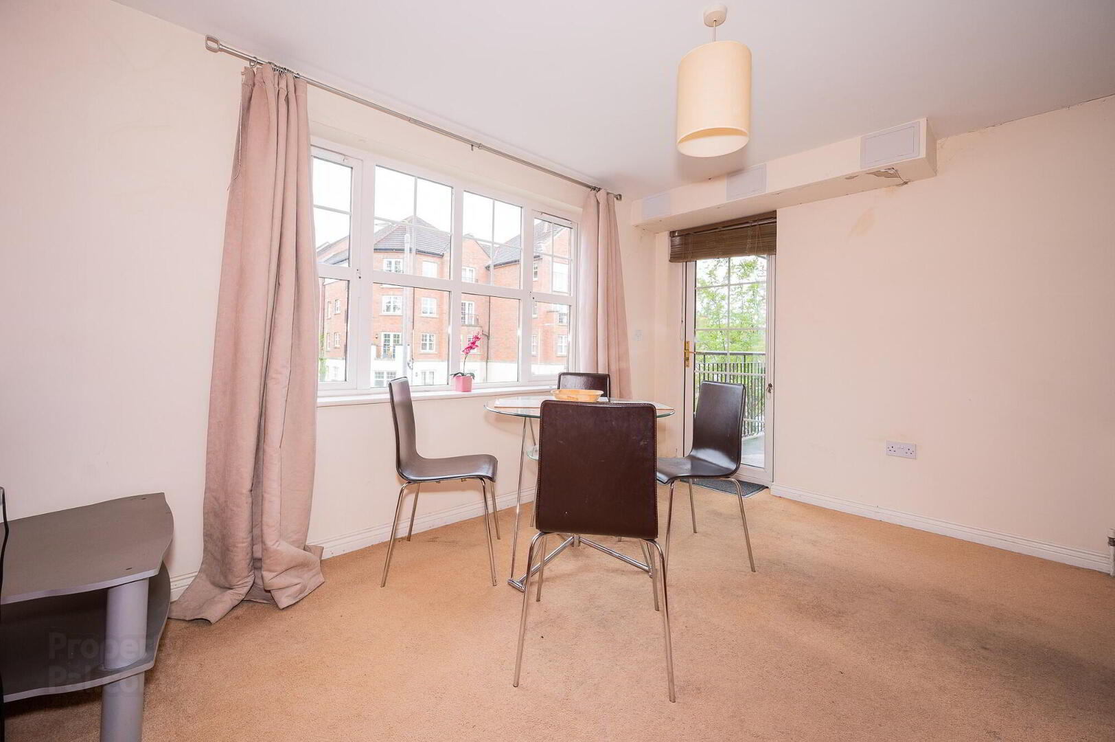 Apt 6 Elm House, 2 Beech Heights 10 of 20