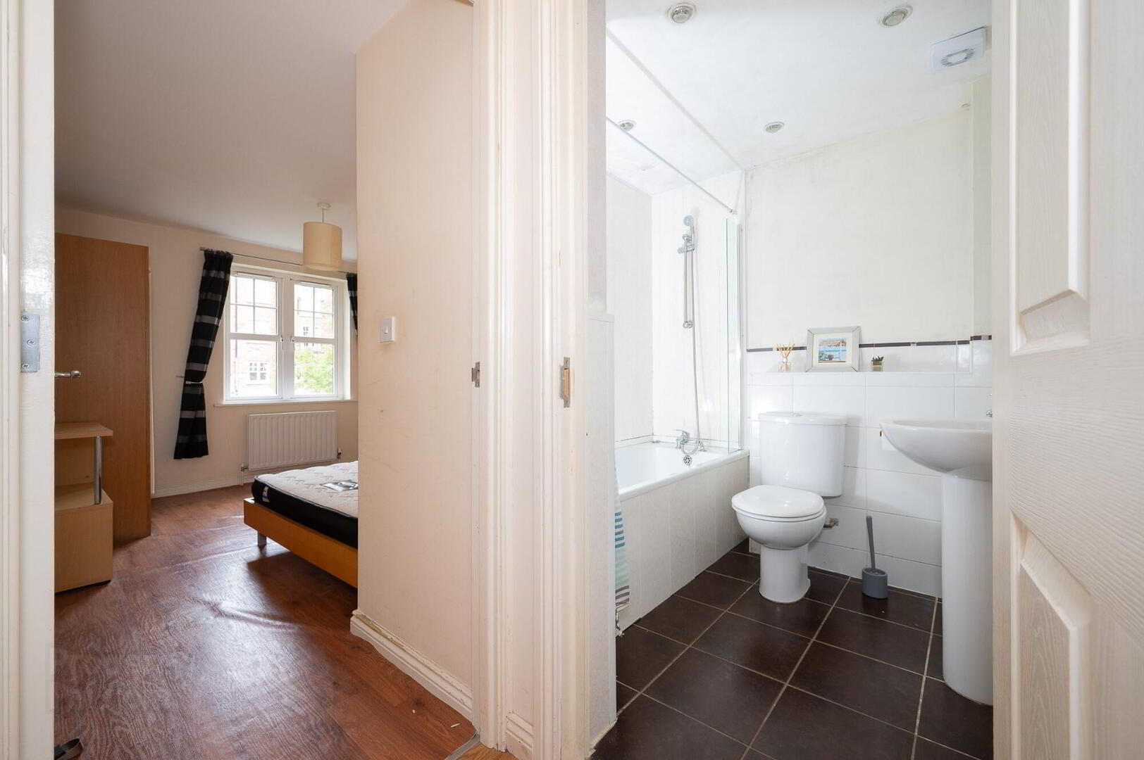 Apt 6 Elm House, 2 Beech Heights 16 of 20