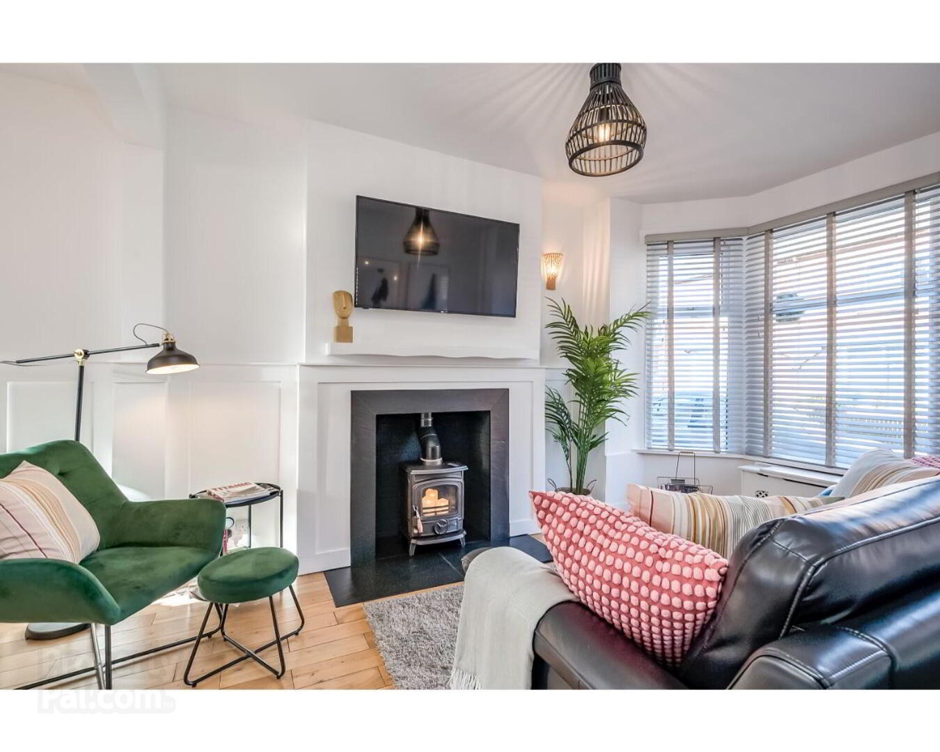 42 Dunraven Avenue 3 of 18