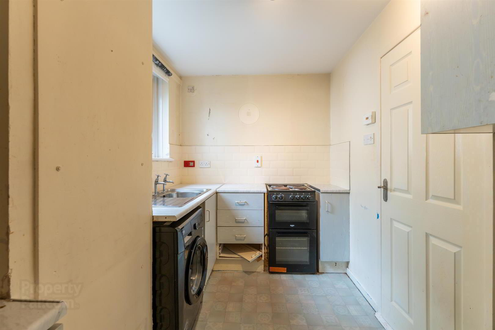 7a Craignish Crescent 5 of 13