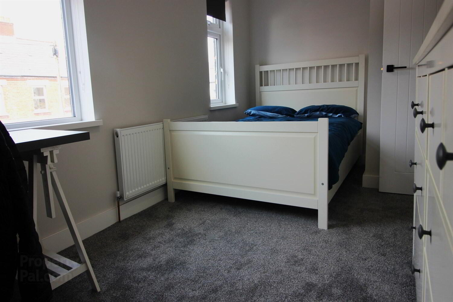 SHORT TERM LET, 4 Windsor Drive 6 of 9
