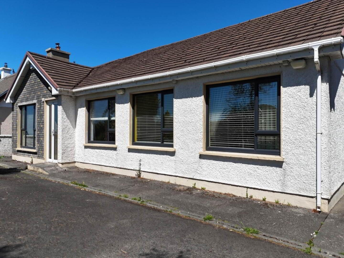 property description image
