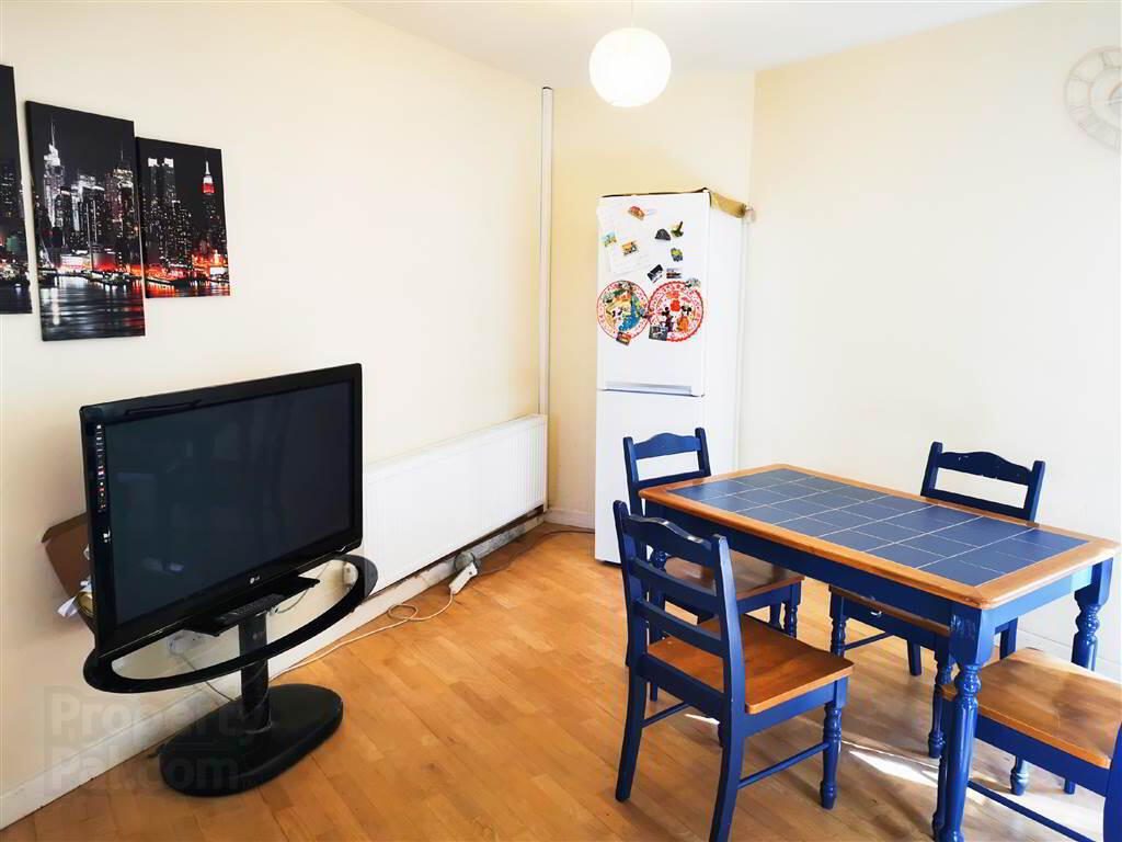 7e Stranmillis Court 4 of 9