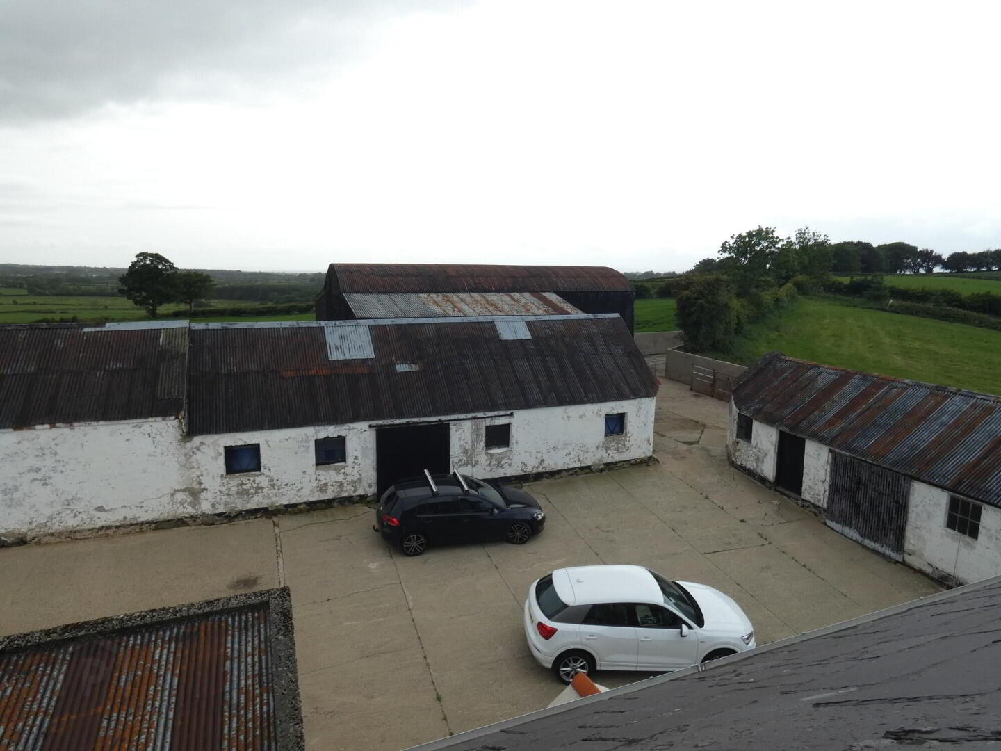 29 Farran Road 4 of 37