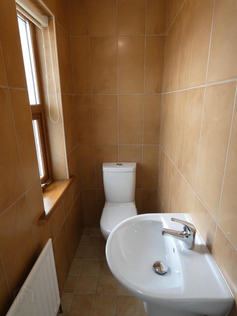 29 Farran Road 21 of 37
