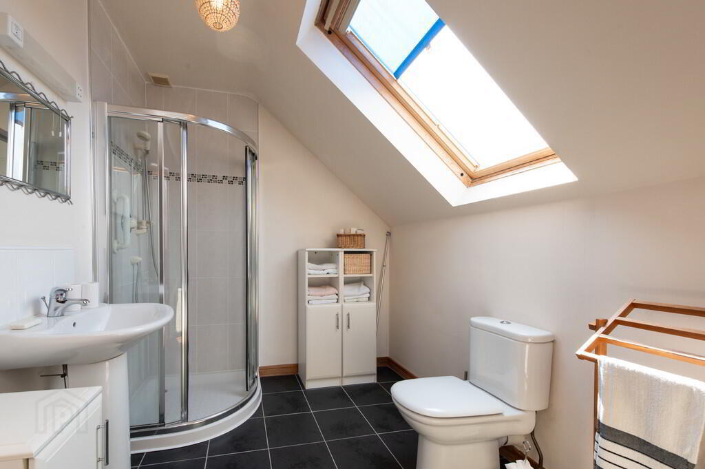 8 Spinnaker Court 18 of 20