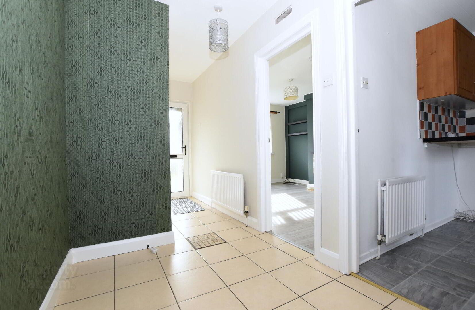 31 Lisbane Drive 5 of 19