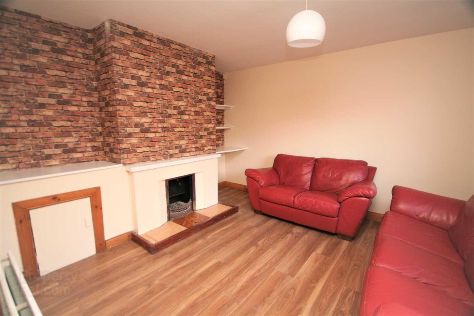 87 Meadowbank Park 3 of 14