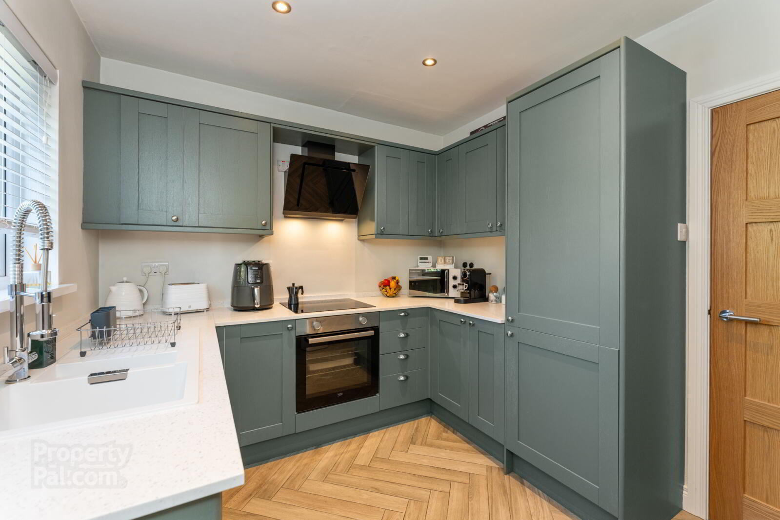 29 Knockmount Gardens 7 of 19