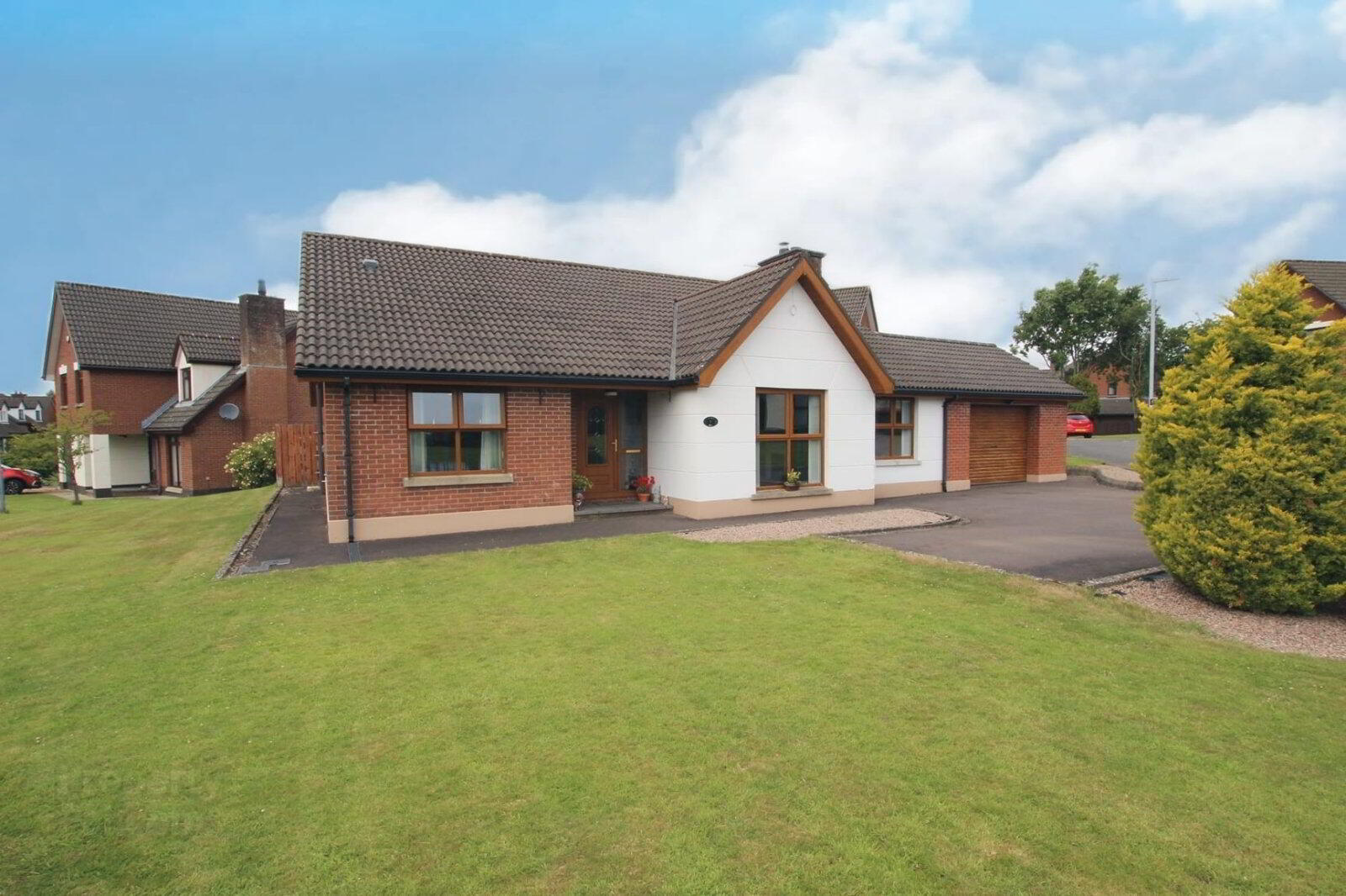 8 Blackthorn Road 1 of 24