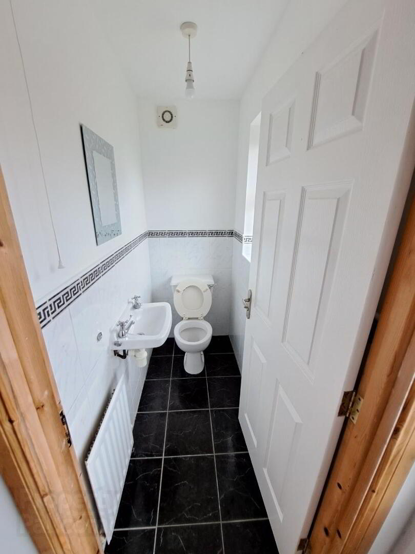 74 Larkfield Meadows 10 of 27