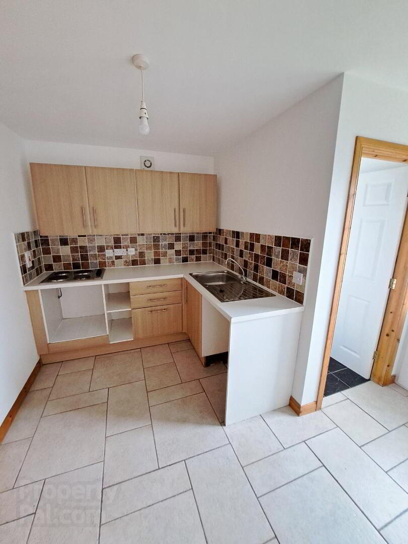 74 Larkfield Meadows 11 of 27