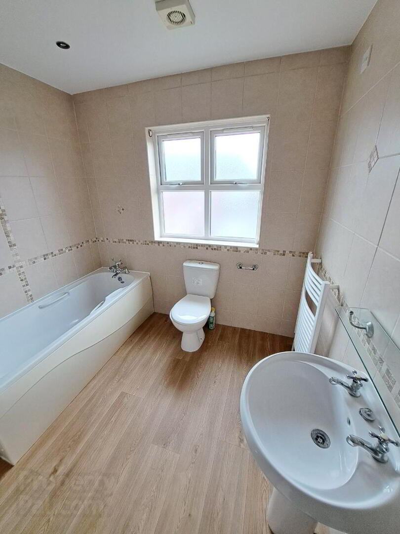 74 Larkfield Meadows 16 of 27
