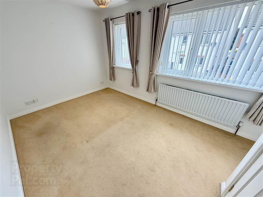 29 Millar Street 8 of 13