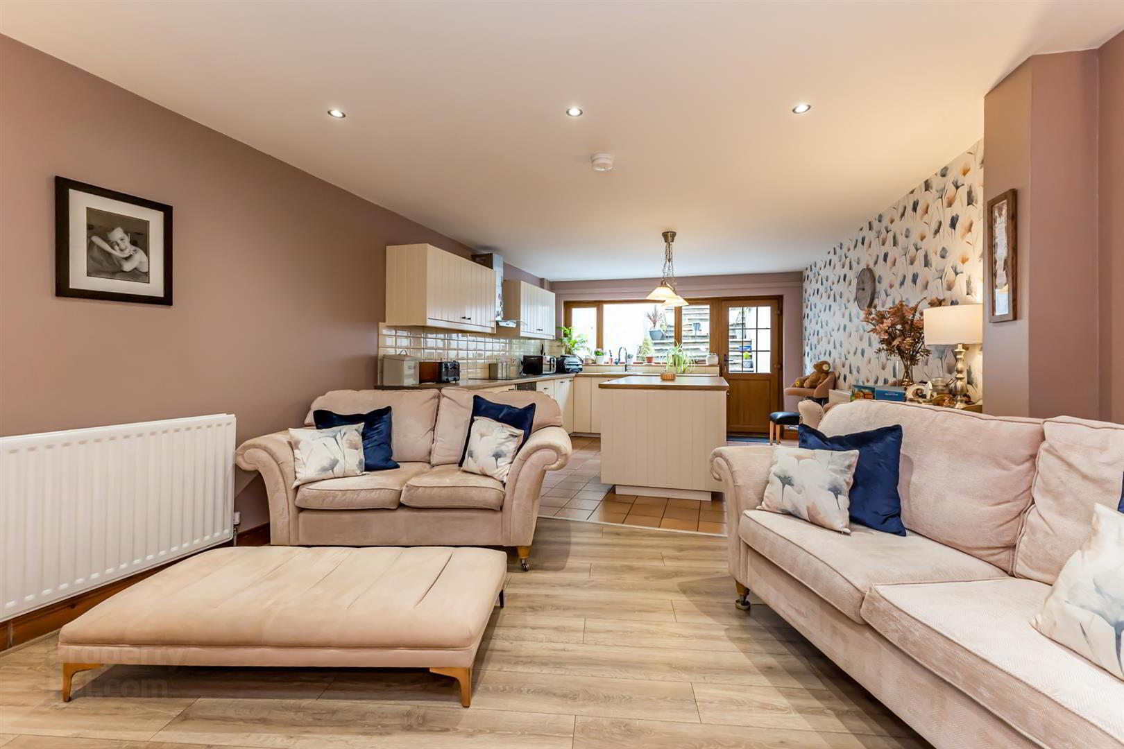 24 Belfast Road 8 of 17