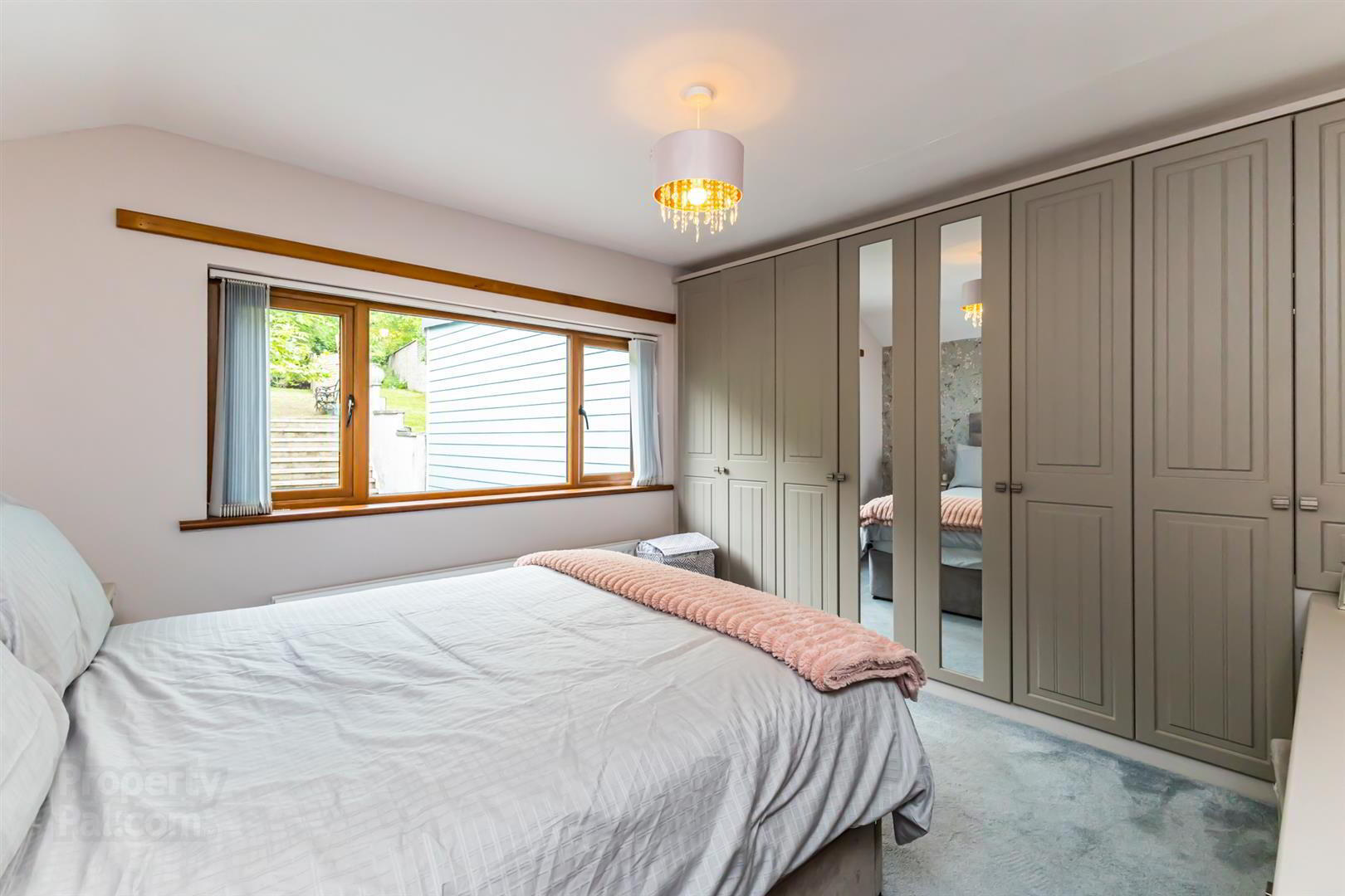 24 Belfast Road 11 of 17