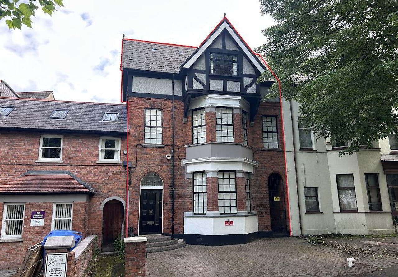 89 Wellington Park 1 of 6