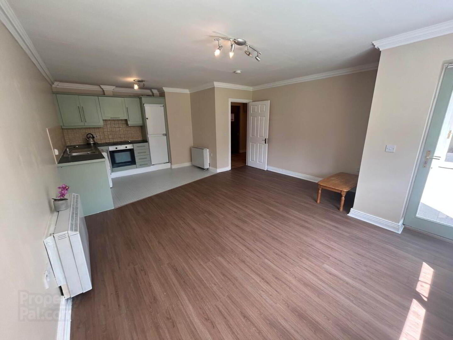 Apt 8, Bell Harbour 6 of 21