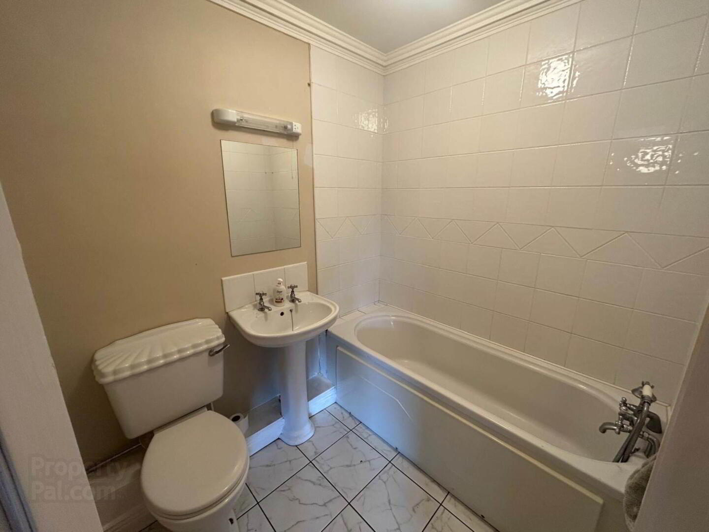 Apt 8, Bell Harbour 11 of 21