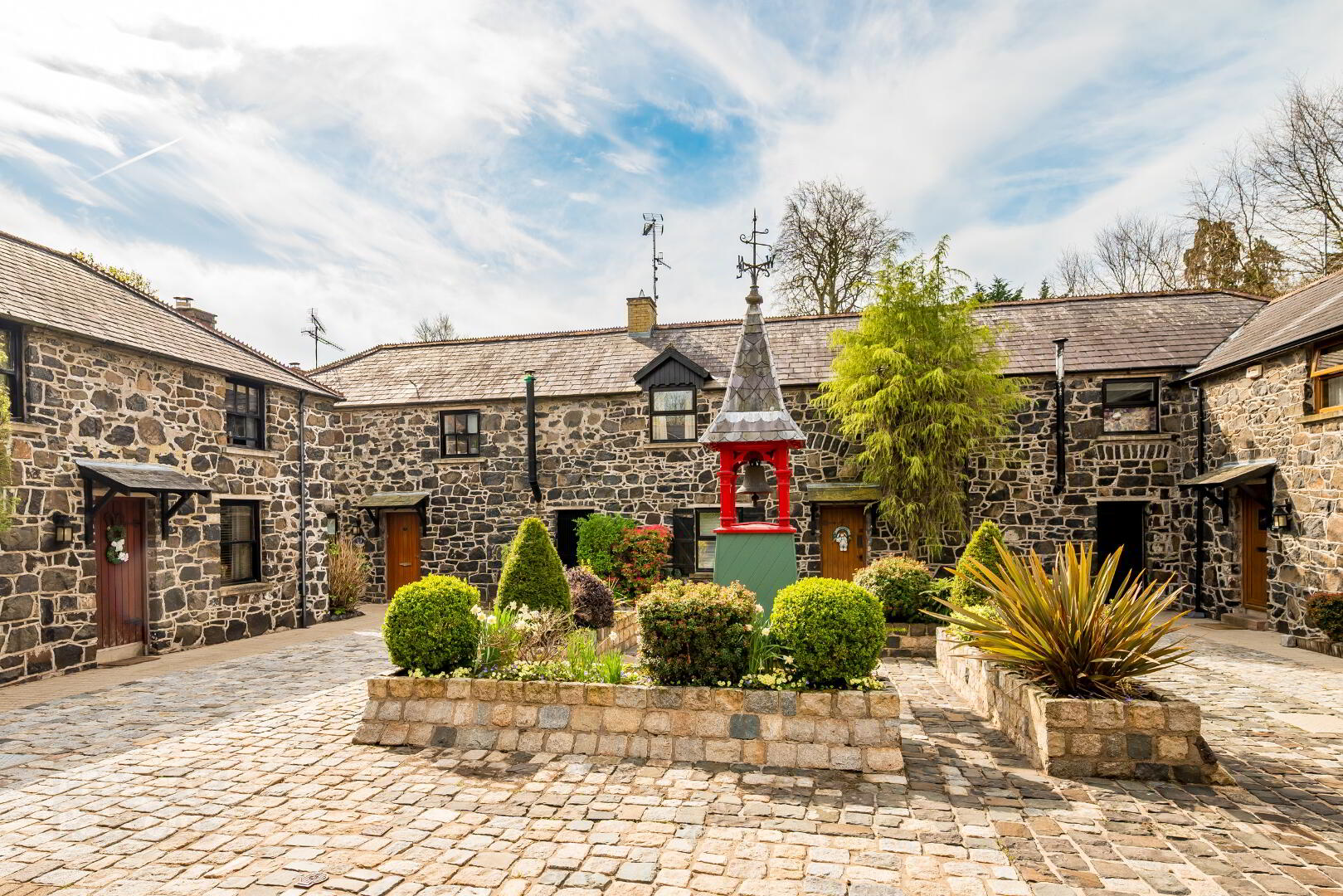 Blackstone Cottage, 3 Ballygarvey Mews 2 of 36