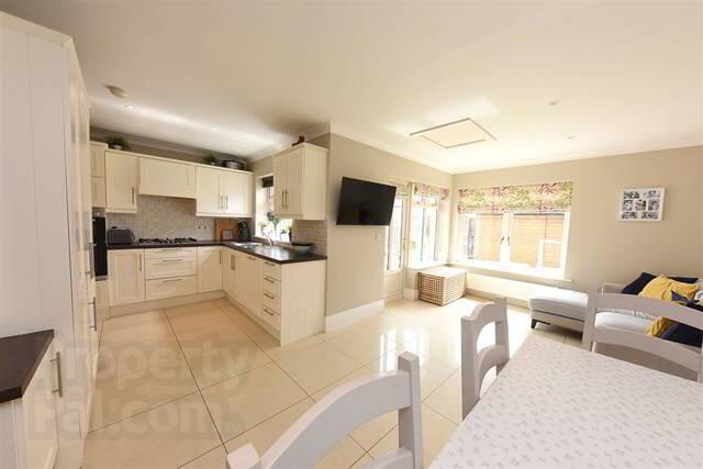 13 Primrose Court 37 of 64