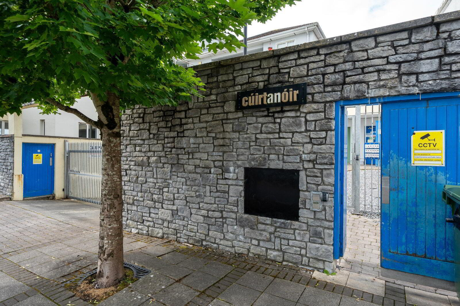 3 Cuirt An Oir 16 of 19