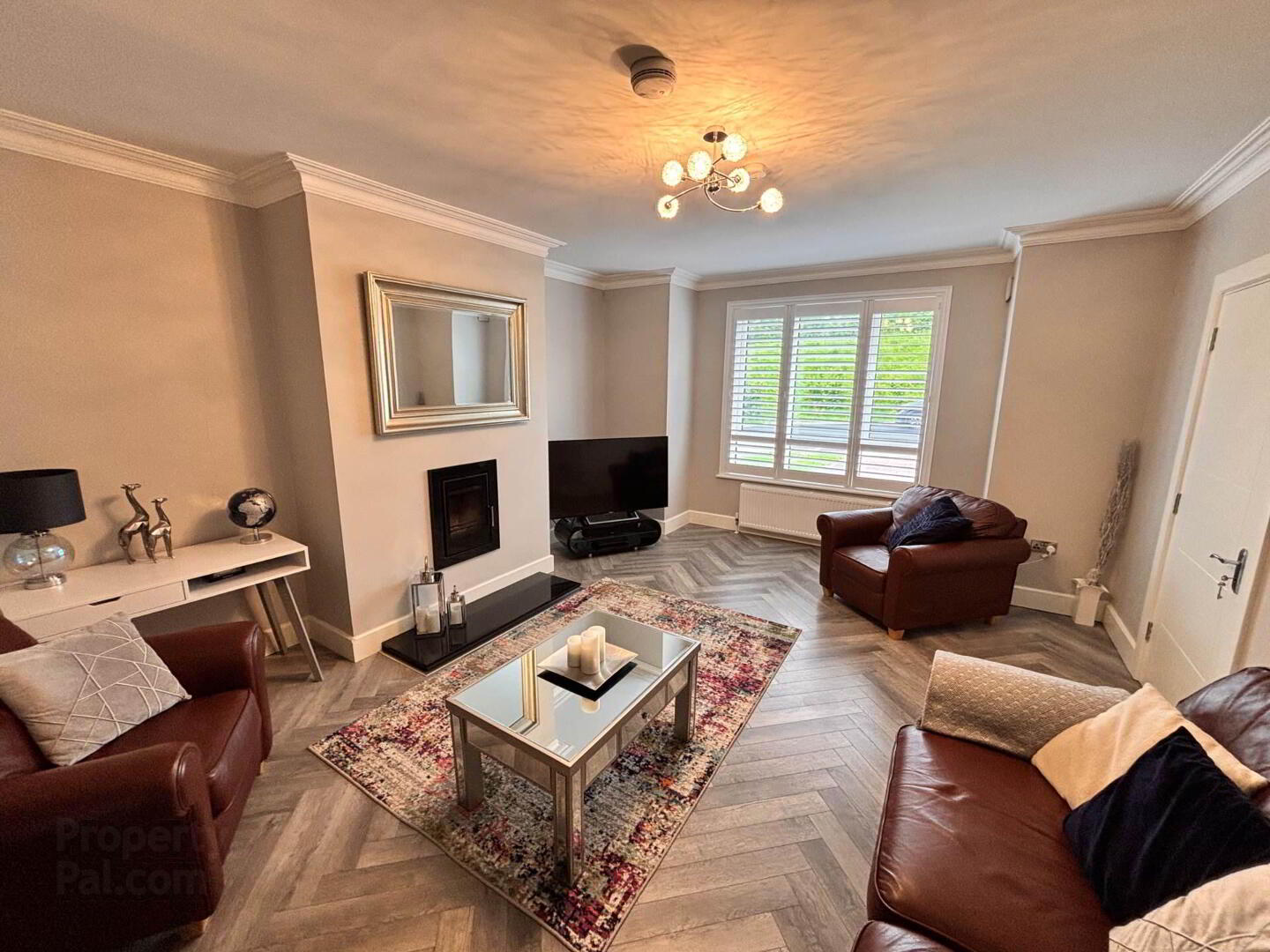2 Oak Close 3 of 16