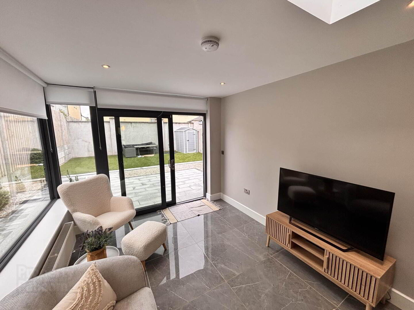 2 Oak Close 7 of 16