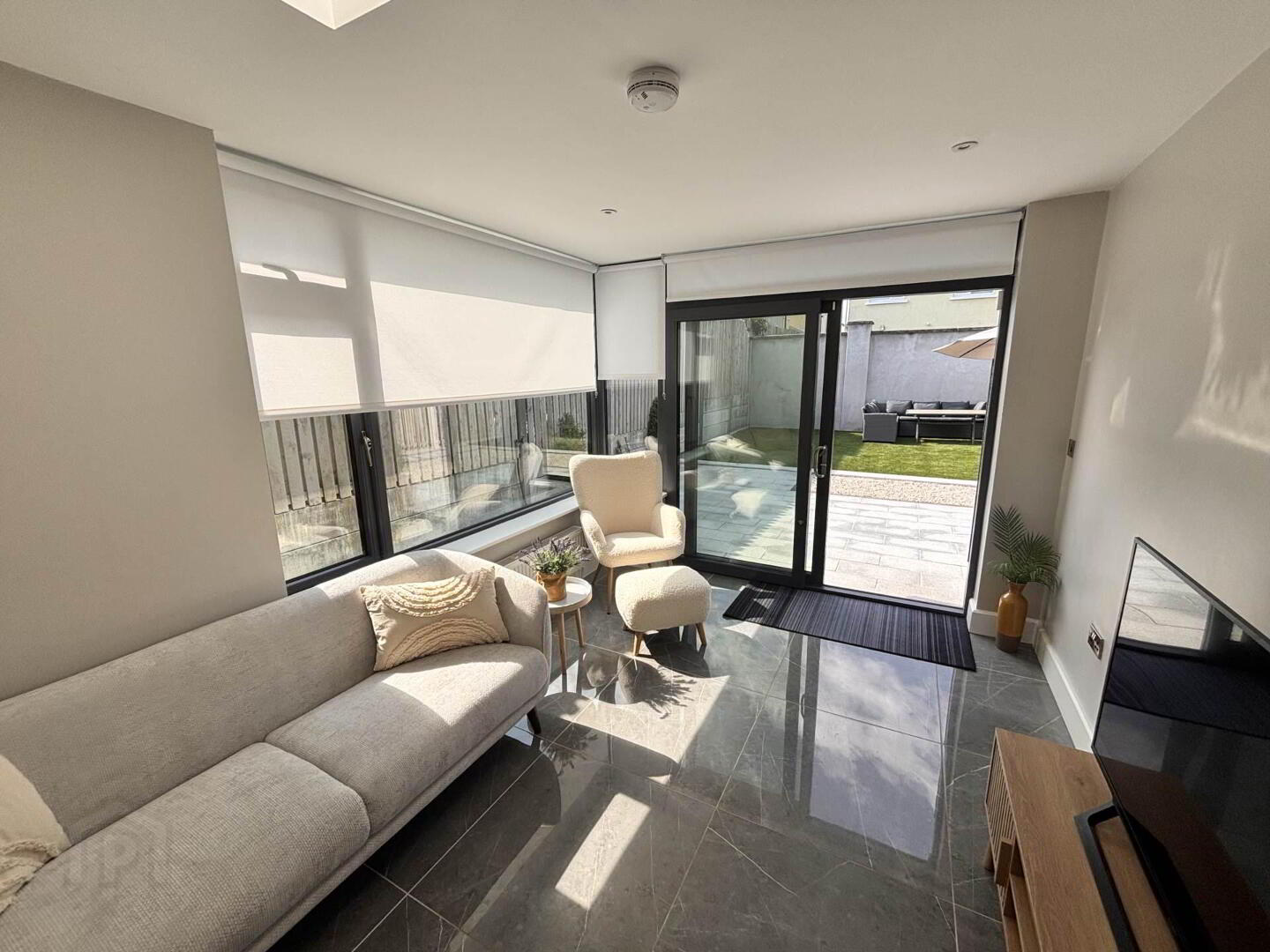 2 Oak Close 7 of 19