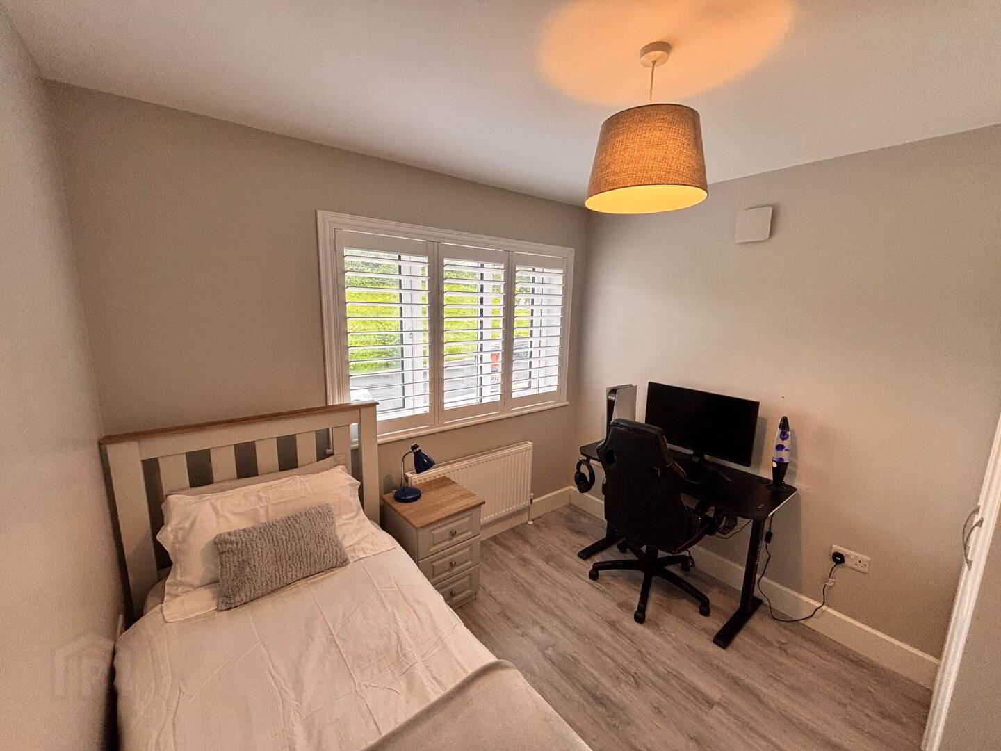 2 Oak Close 19 of 19