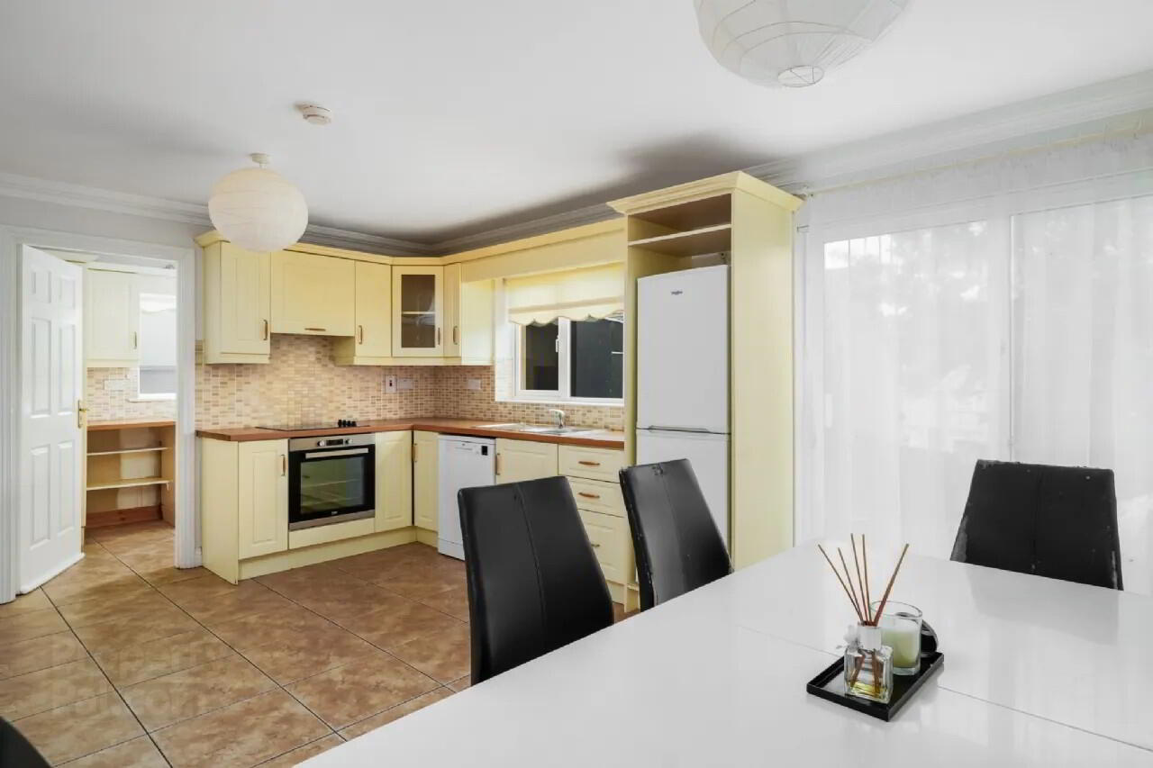 7 Beechwood Avenue 8 of 24