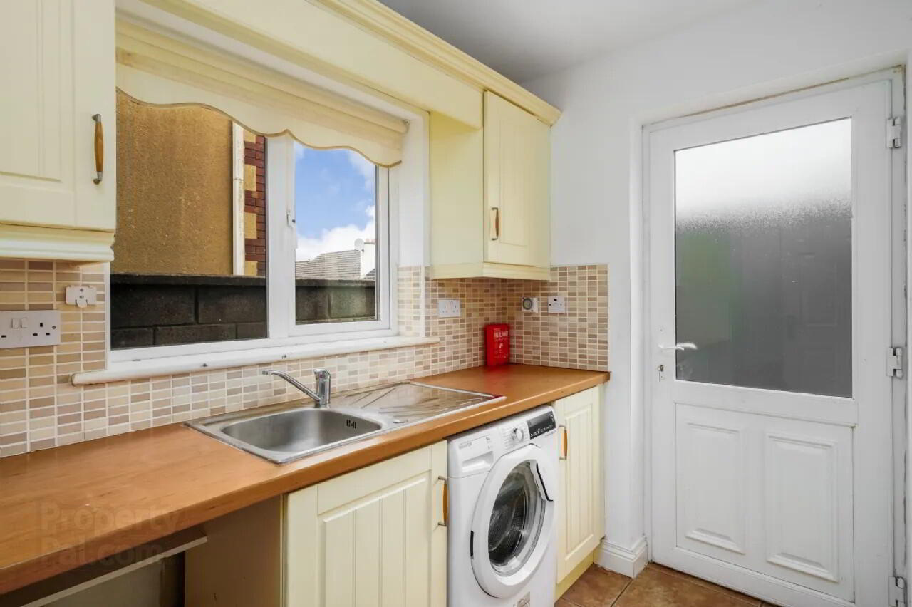 7 Beechwood Avenue 11 of 24