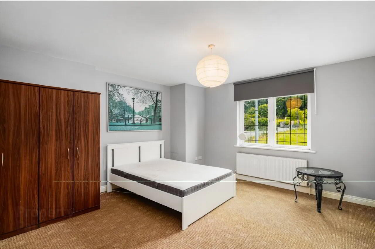 7 Beechwood Avenue 15 of 24