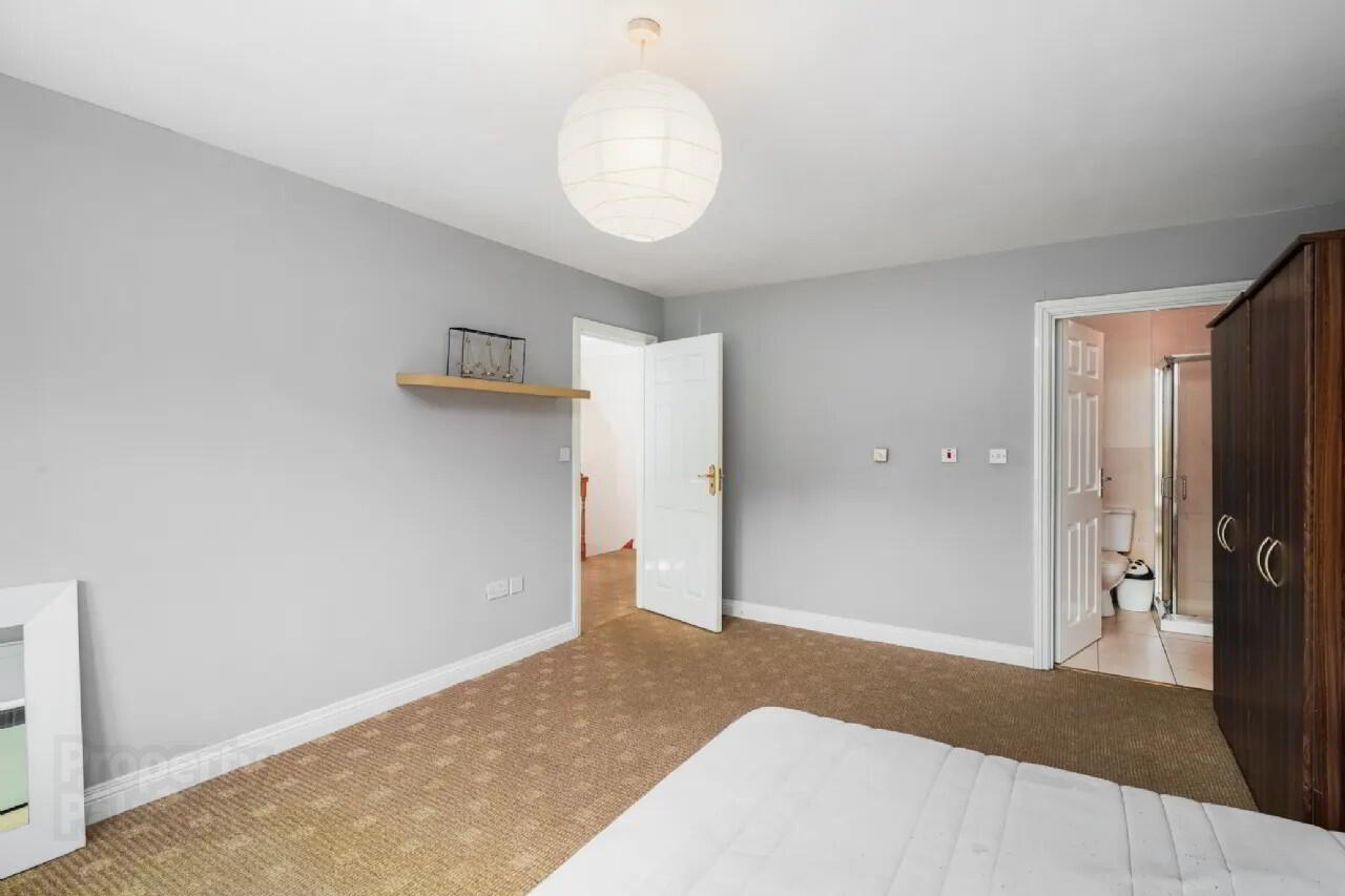 7 Beechwood Avenue 16 of 24