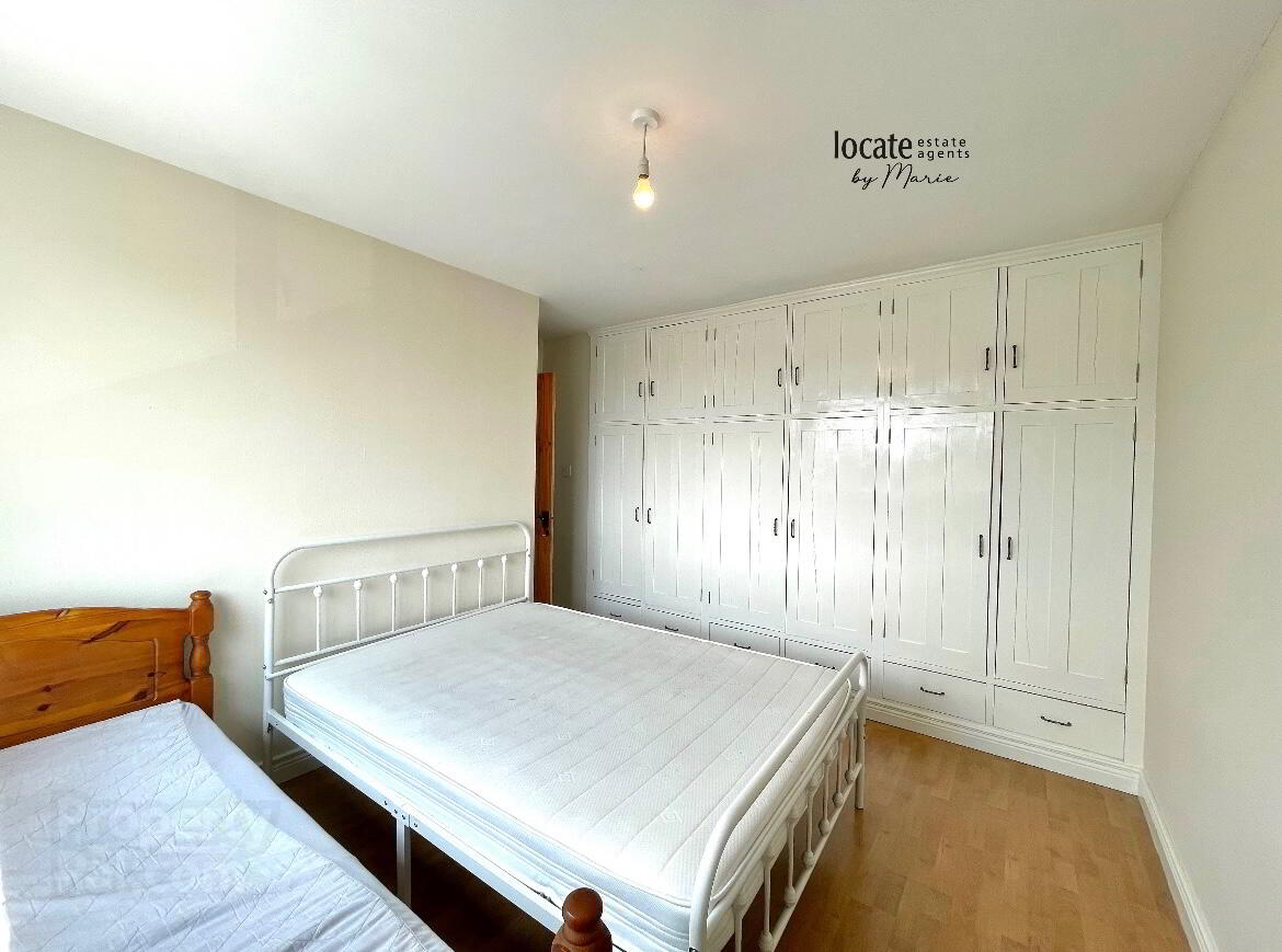 28 Hudson Heights 7 of 13