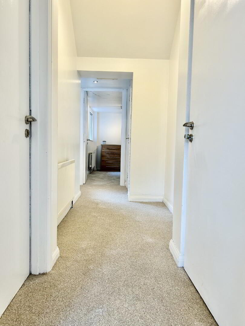 Unit 1, 23 Dunluce Avenue 7 of 15