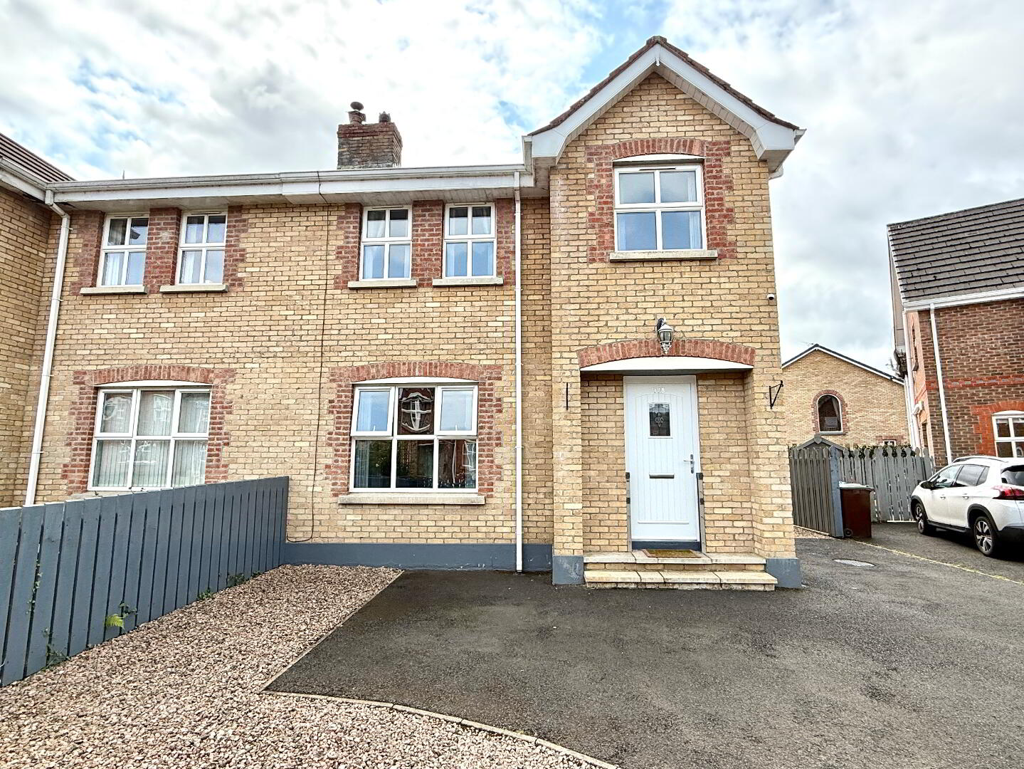 property description image