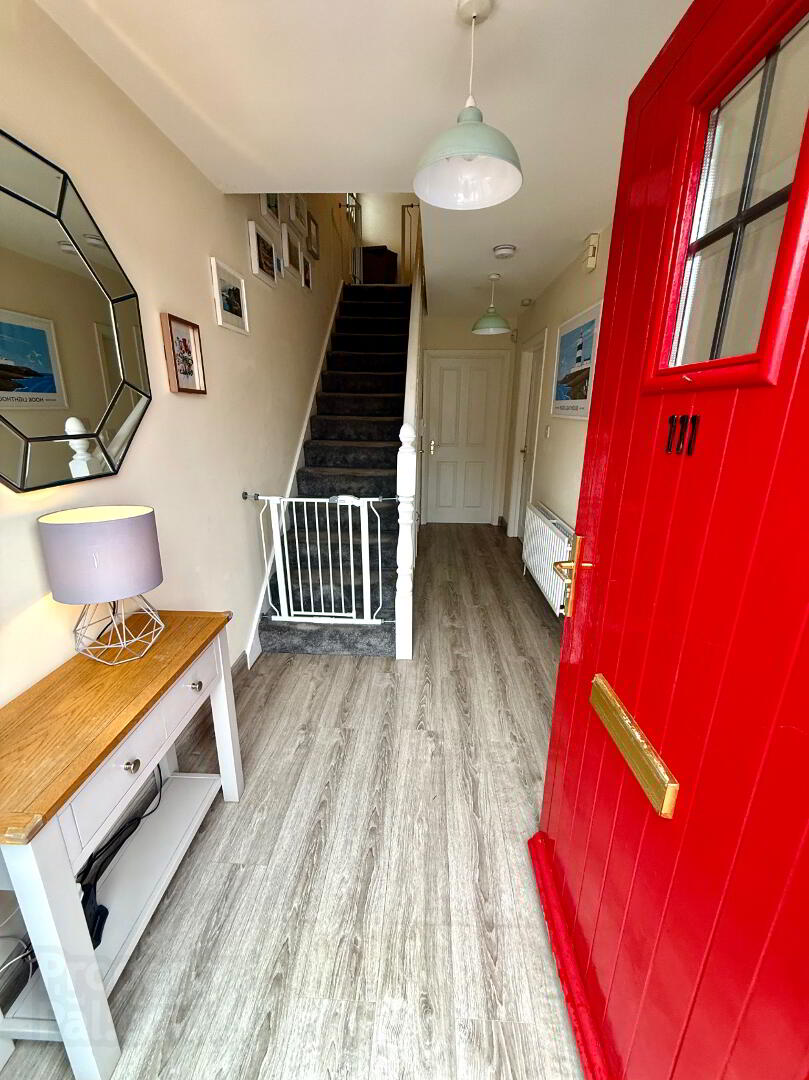 111 Waterfoot Park 5 of 33