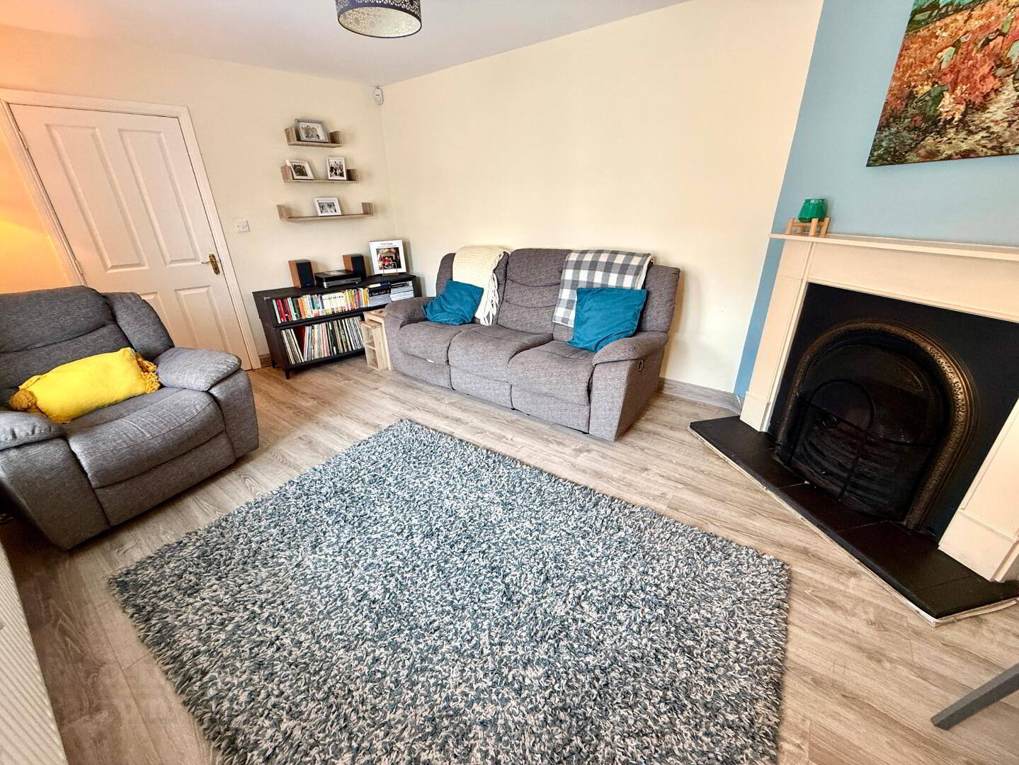 111 Waterfoot Park 10 of 33