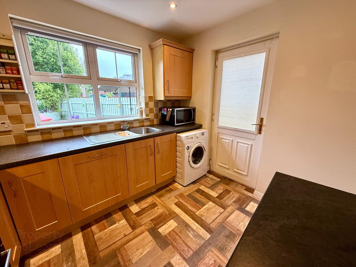 111 Waterfoot Park 17 of 33