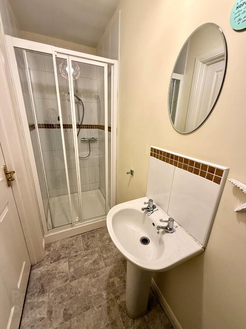 111 Waterfoot Park 24 of 33