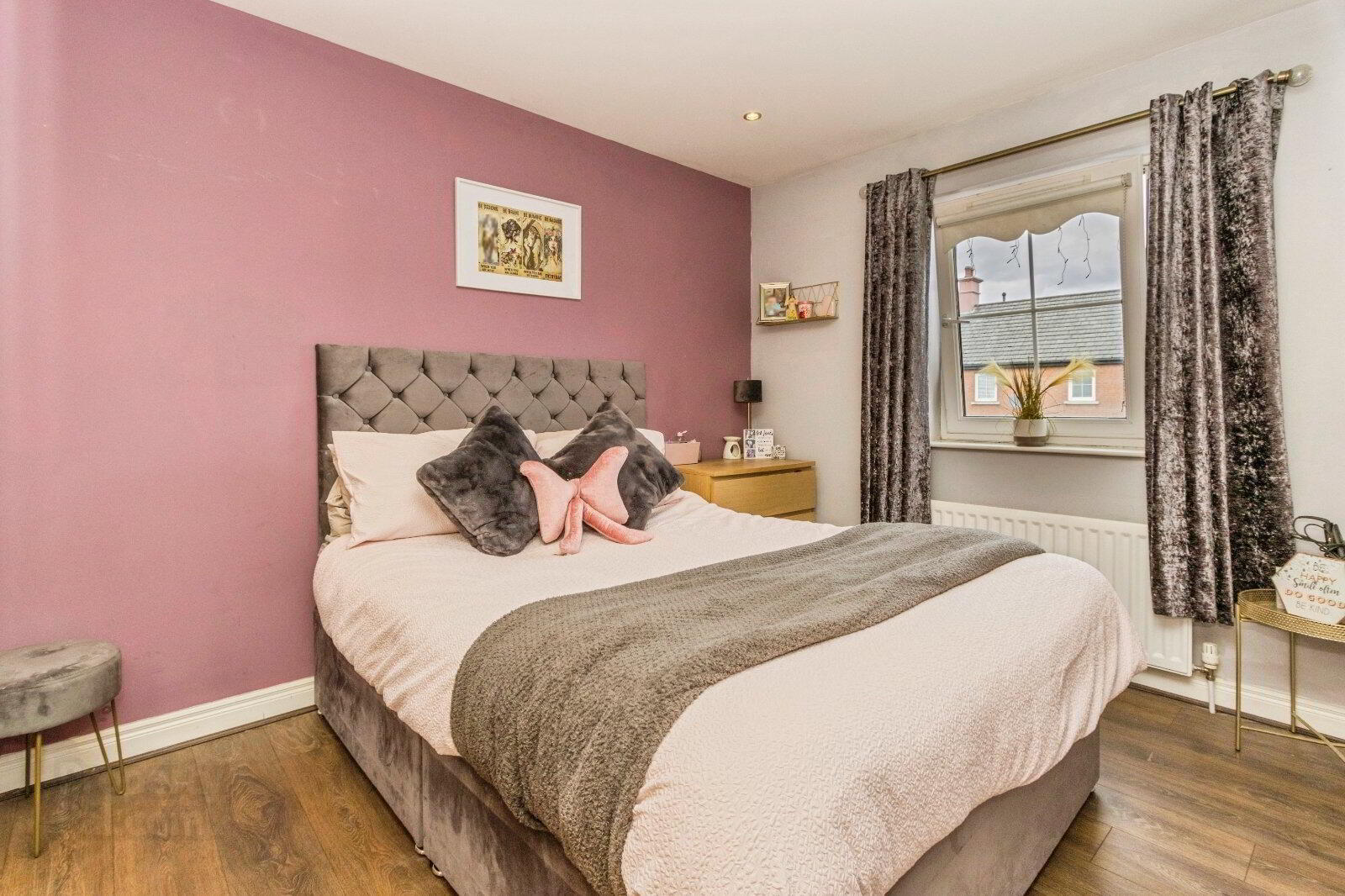 19 Lady Wallace Brae 8 of 12